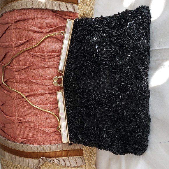 BAGS BY DEBBIE PURSE - Picture 1 of 7